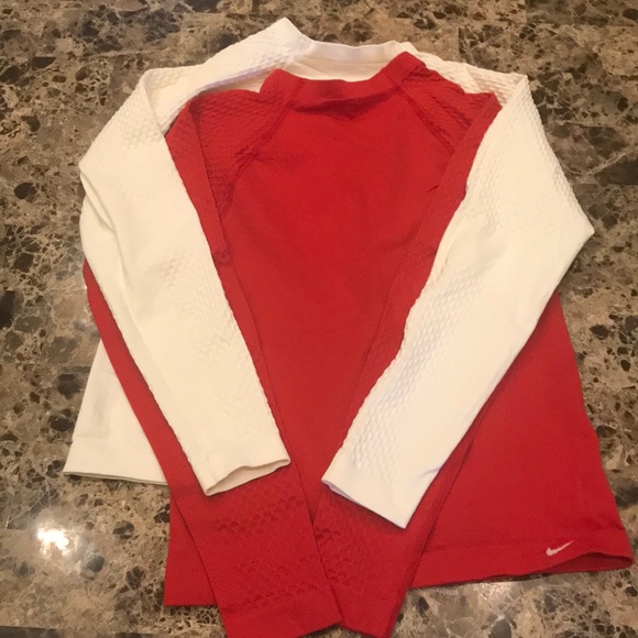 Nike Athletic Red Long Sleeve M/L - Picture 5 of 6